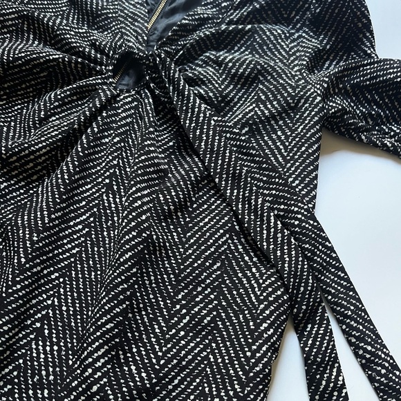 Kate Spade Silk Herringbone Tie-Neck Long Sleeve Dress Black Size Small - Picture 10 of 14